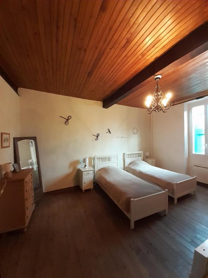 Maison Au Village Du Livre Montolieu Eksteriør bilde