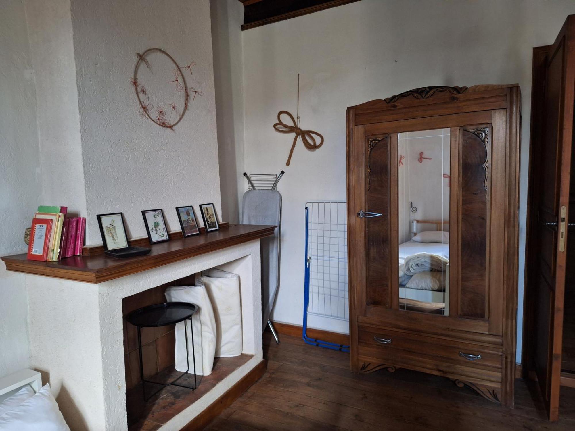 Maison Au Village Du Livre Montolieu Eksteriør bilde